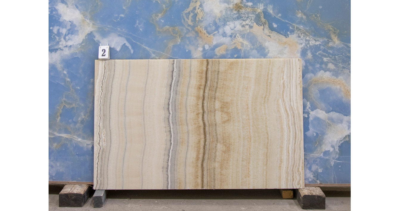 Оникс Миеле VC / Onyx Miele VC — слэб 20 мм, полированный · 1350 × 820 мм · партия З · № 002