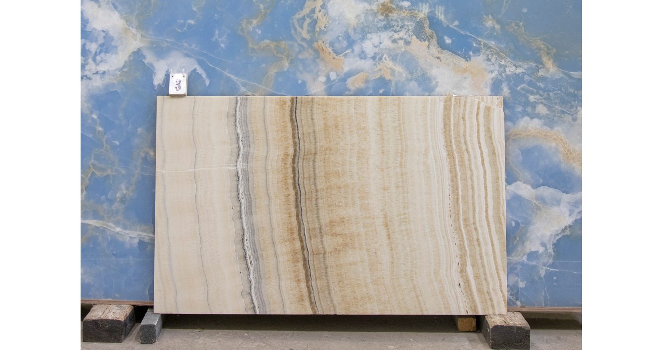 Оникс Миеле VC / Onyx Miele VC — слэб 20 мм, полированный · 1300 × 820 мм · партия З · № 003