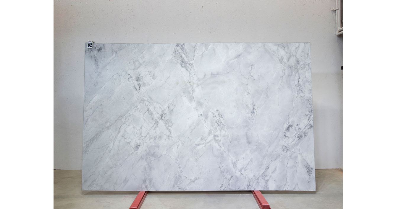 Мрамор Супер Вайт / Super White — слэб 20 мм, лощёный · 3050 × 1960 мм · партия Н* · № 062
