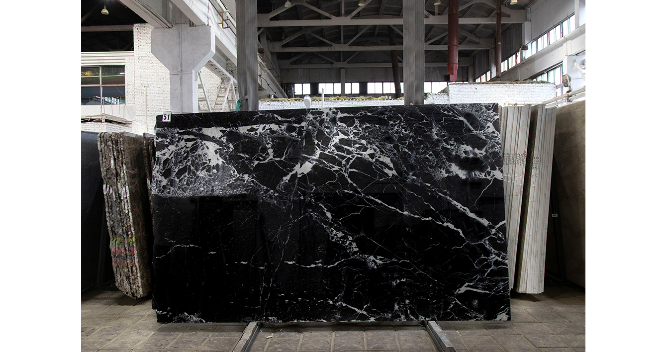 Мрамор Неро Маркина / Nero Marquina — слэб 20 мм, полированный · 2950 × 1750 мм · партия БУ · № 051