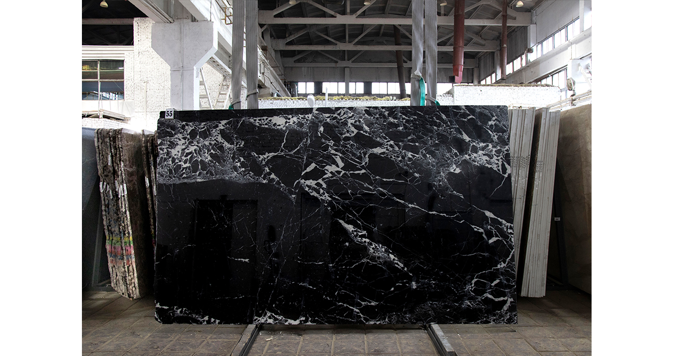 Мрамор Неро Маркина / Nero Marquina — слэб 20 мм, полированный · 2950 × 1750 мм · партия БУ · № 055