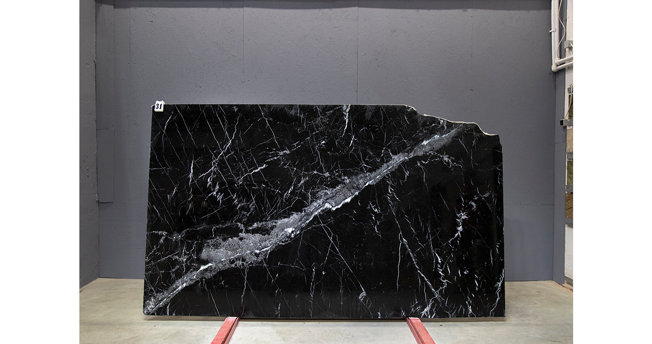 Мрамор Неро Маркина / Nero Marquina — слэб 20 мм, полированный · 2750 × 1700 мм · партия ВШ* · № 031
