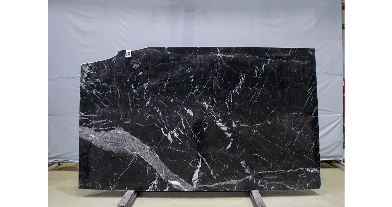 Мрамор Неро Маркина / Nero Marquina — слэб 20 мм, полированный · 2800 × 1700 мм · партия ВШ* · № 013