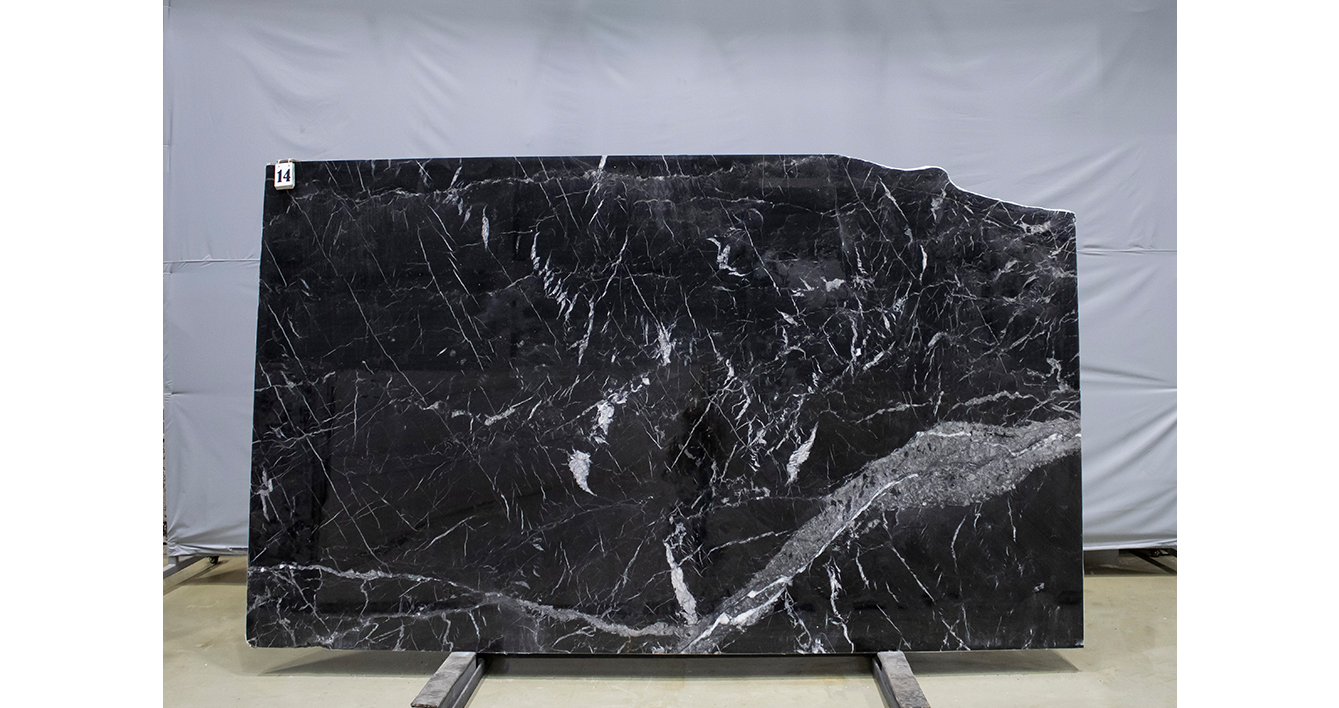 Мрамор Неро Маркина / Nero Marquina — слэб 20 мм, полированный · 2800 × 1700 мм · партия ВШ* · № 014