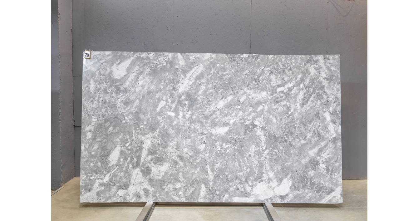 Мрамор Гриджио Фантастико / Grigio Fantastico — слэб 20 мм, полированный · 3250 × 1850 мм · партия А* · № 028