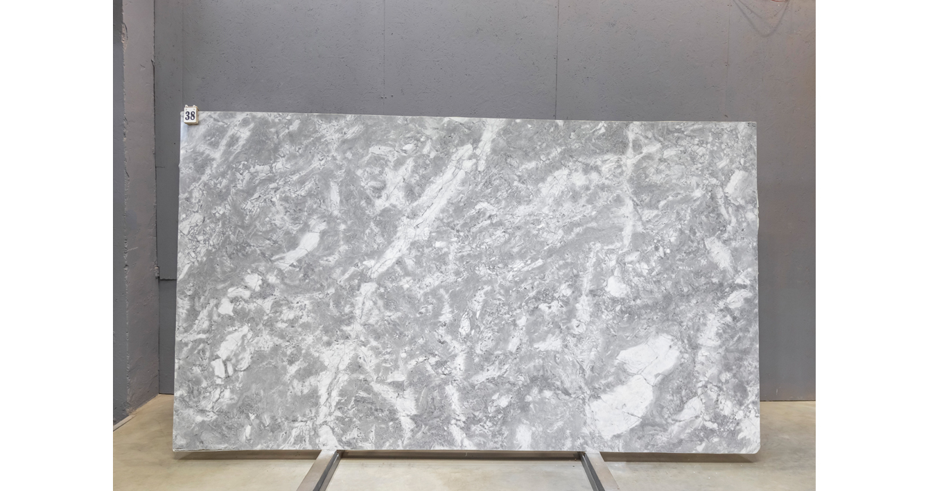 Мрамор Гриджио Фантастико / Grigio Fantastico — слэб 20 мм, полированный · 3250 × 1850 мм · партия А* · № 038