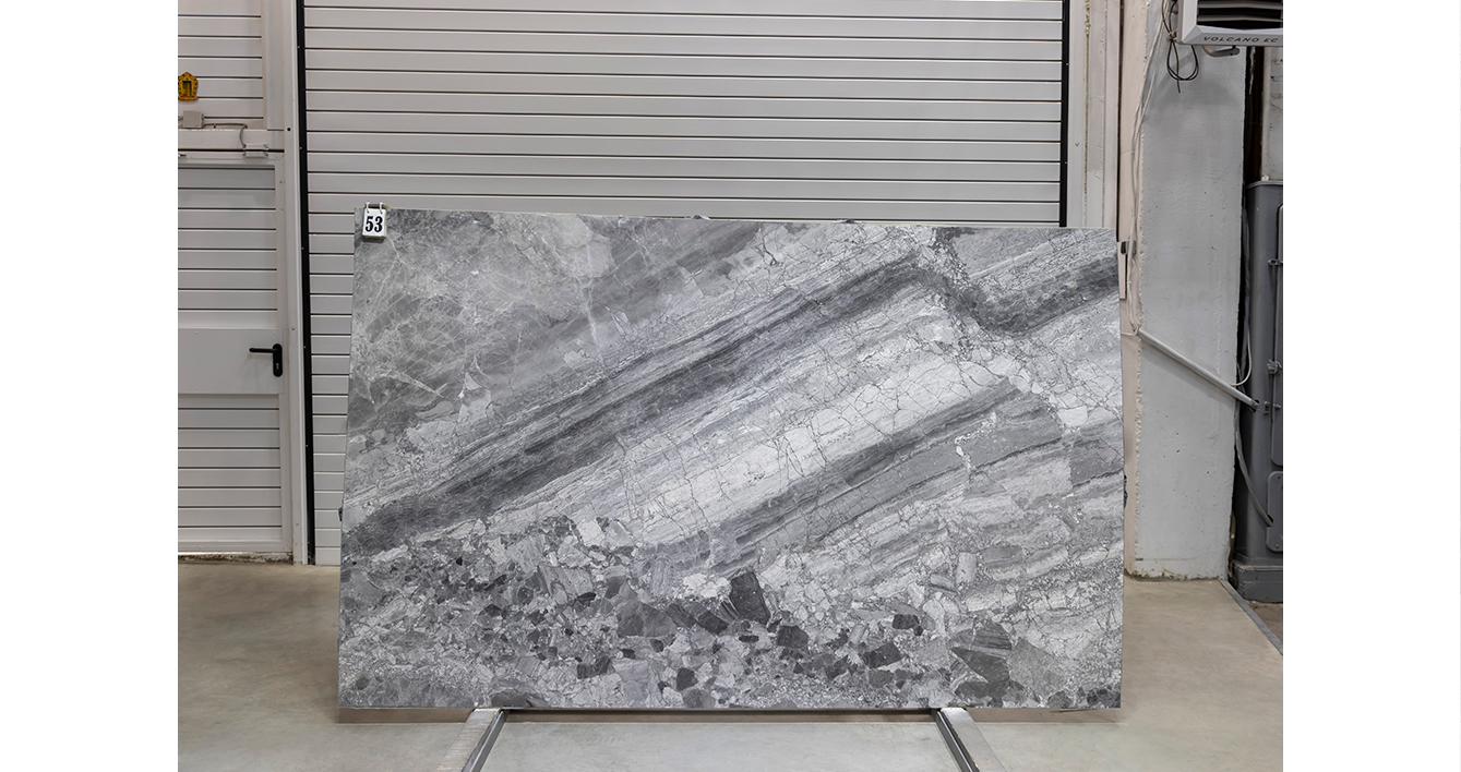 Мрамор Брекчия Сильвер VC / Breccia Silver VC — слэб 20 мм, полированный · 2450 × 1500 мм · партия Ж · № 053