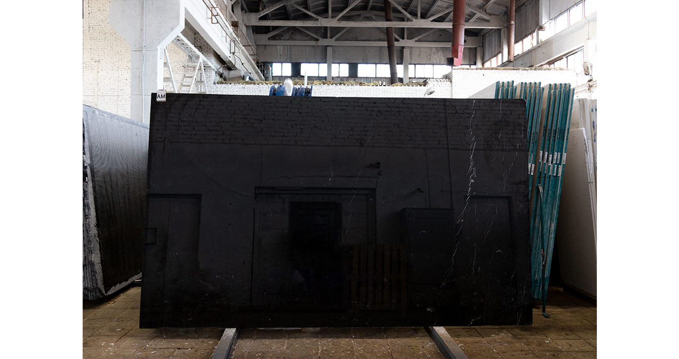 Мрамор Неро Маркина Экстра / Nero Marquina Extra — слэб 30 мм, полированный · 2950 × 1760 мм · партия АМ · № 004
