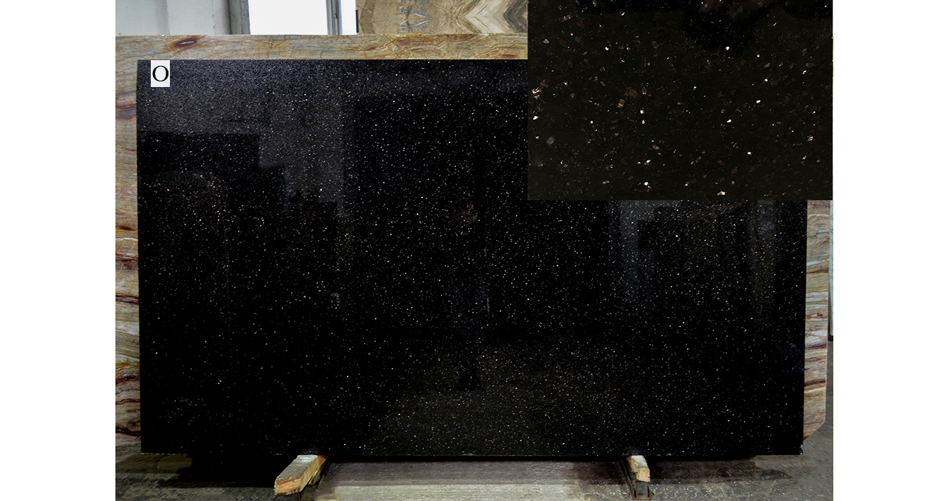 Гранит Блэк Гэлакси / Black Galaxy — слэб 20 мм, полированный · 3300 × 1900 мм · партия О · № 044