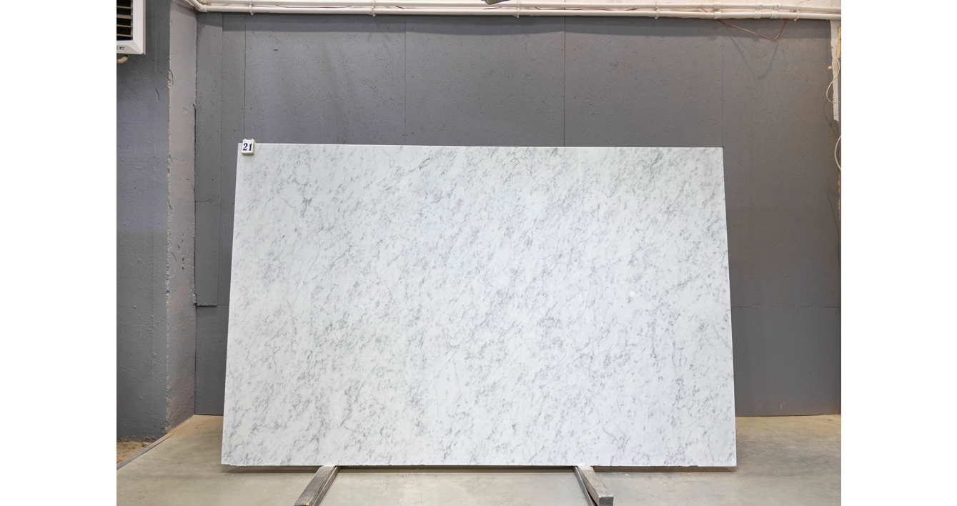 Мрамор Бьянко Каррара Джоя / Bianco Carrara Gioia — слэб 30 мм, полированный · 2970 × 1900 мм · партия Х · № 021