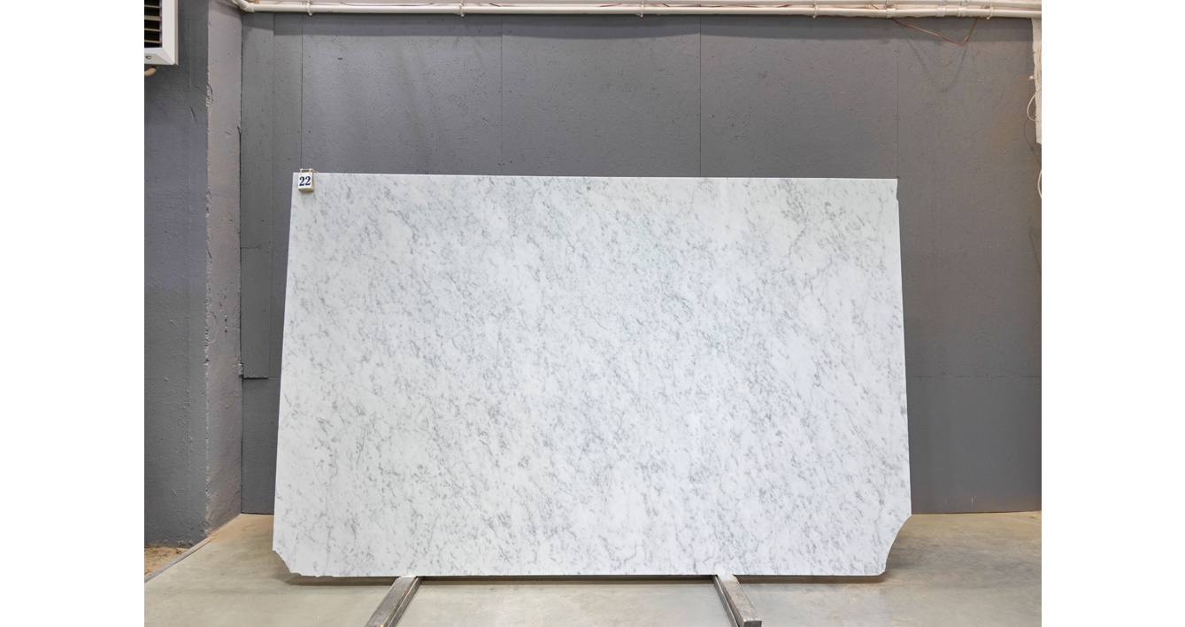 Мрамор Бьянко Каррара Джоя / Bianco Carrara Gioia — слэб 30 мм, полированный · 2970 × 1970 мм · партия Х · № 022