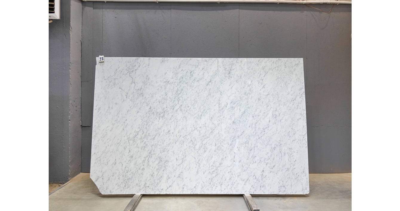 Мрамор Бьянко Каррара Джоя / Bianco Carrara Gioia — слэб 30 мм, полированный · 2970 × 1970 мм · партия Х · № 023