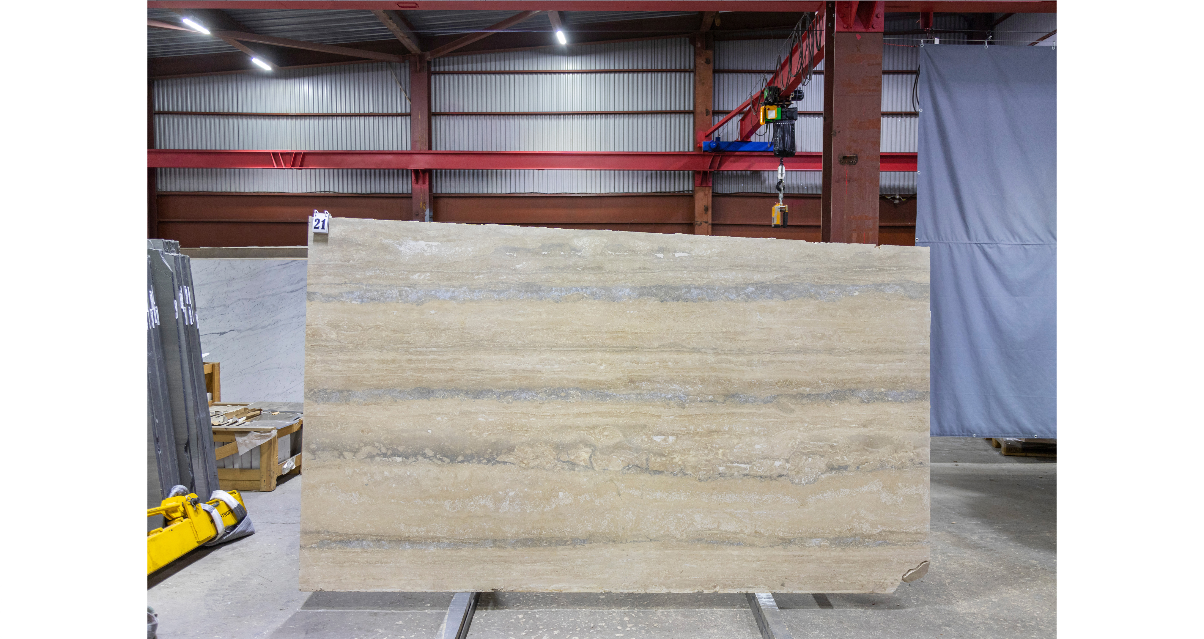 Травертин Романо Сильвер Лайт / Travertine Romano Silver Light — слэб 20 мм, шлифованный · 2820 × 1550 мм · партия Е · № 021