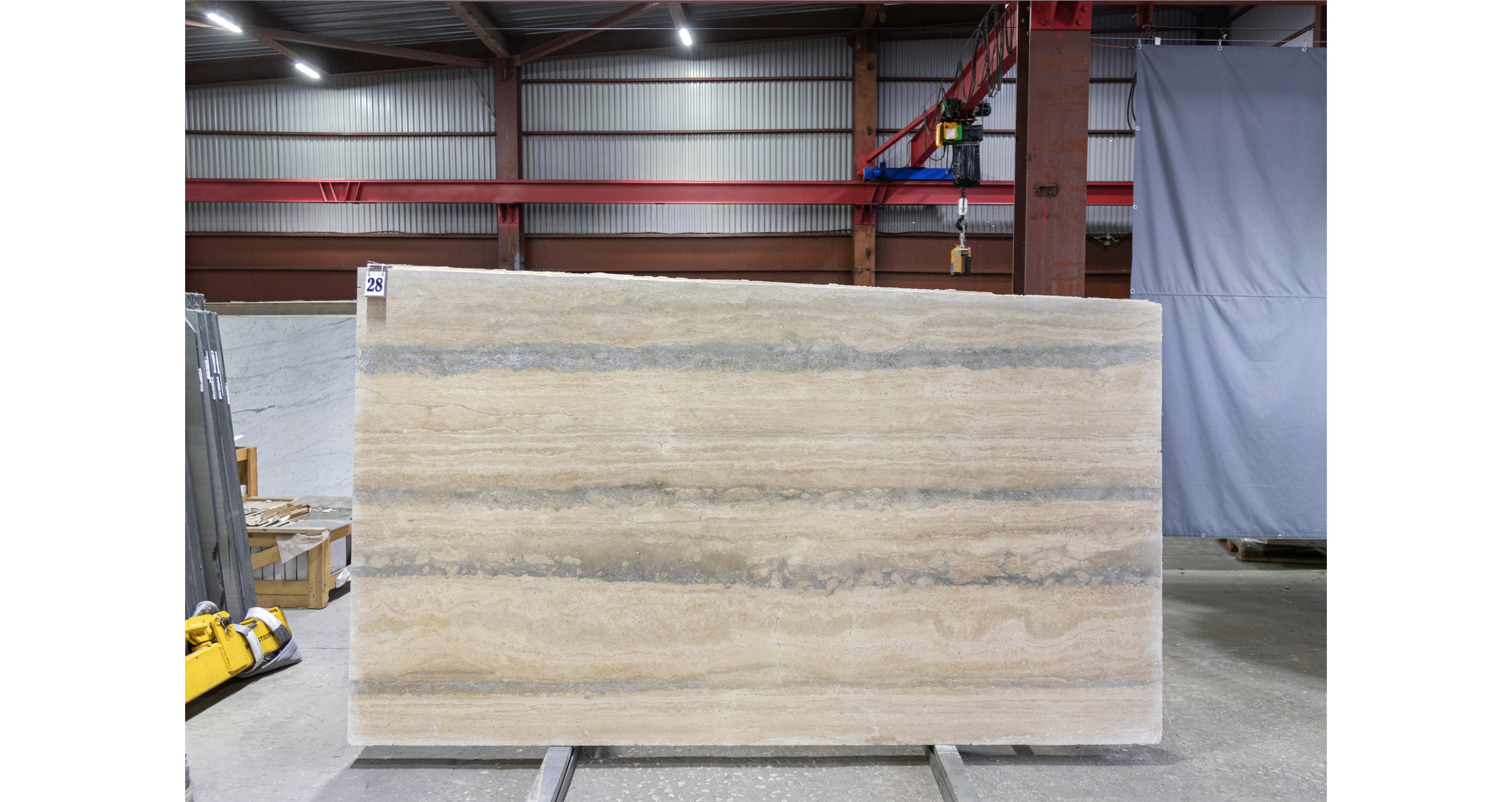 Травертин Романо Сильвер Лайт / Travertine Romano Silver Light — слэб 20 мм, шлифованный · 2820 × 1550 мм · партия Е · № 028