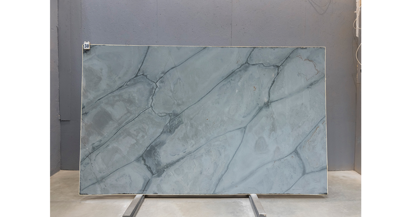 Кварцит Атлантик Блю / Quartzite Atlantic Blue — слэб 20 мм, кожа · 3200 × 1930 мм · партия Б* · № 030