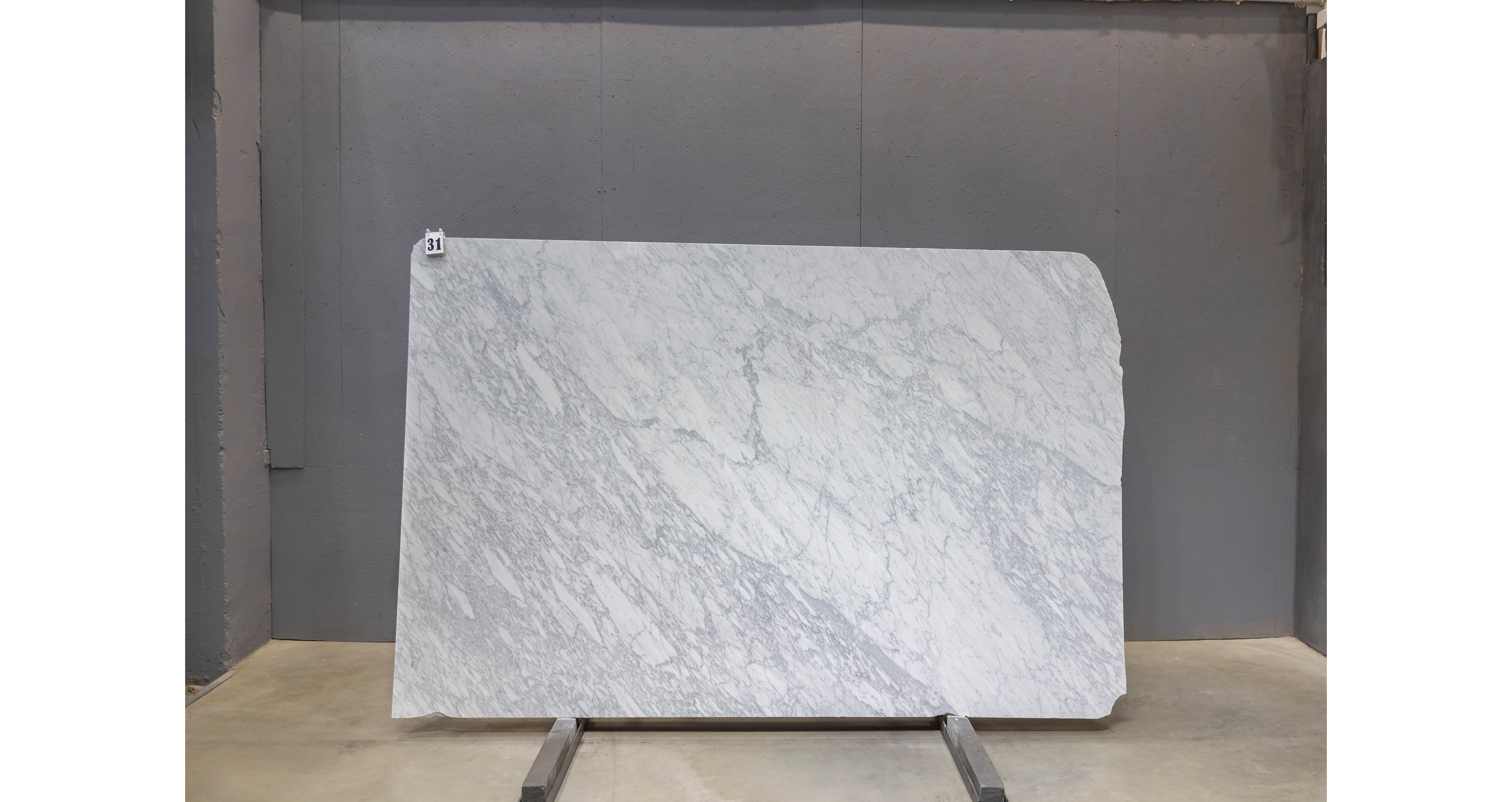 Мрамор Бьянко Каррара Джоя / Bianco Carrara Gioia — слэб 20 мм, полированный · 2660 × 1730 мм · партия БЧ · № 031