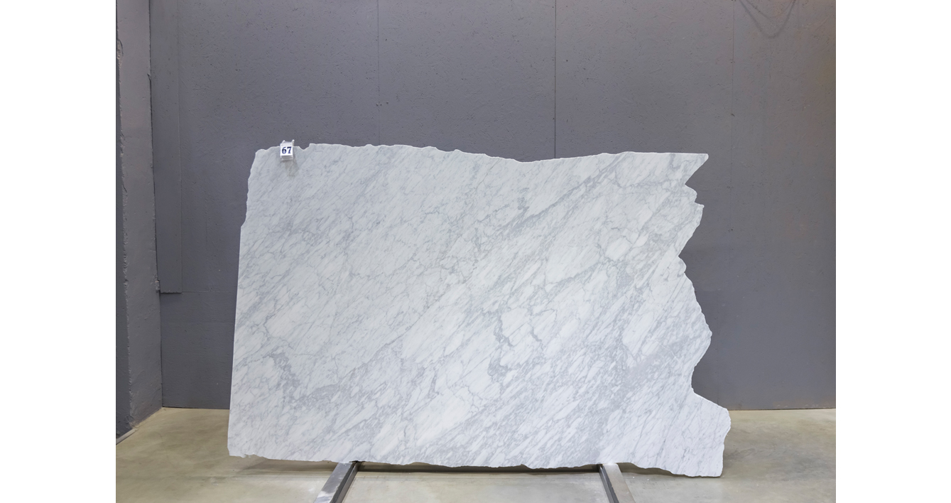 Мрамор Бьянко Каррара Джоя / Bianco Carrara Gioia — слэб 20 мм, полированный · 2400 × 1660 мм · партия БЧ* · № 067