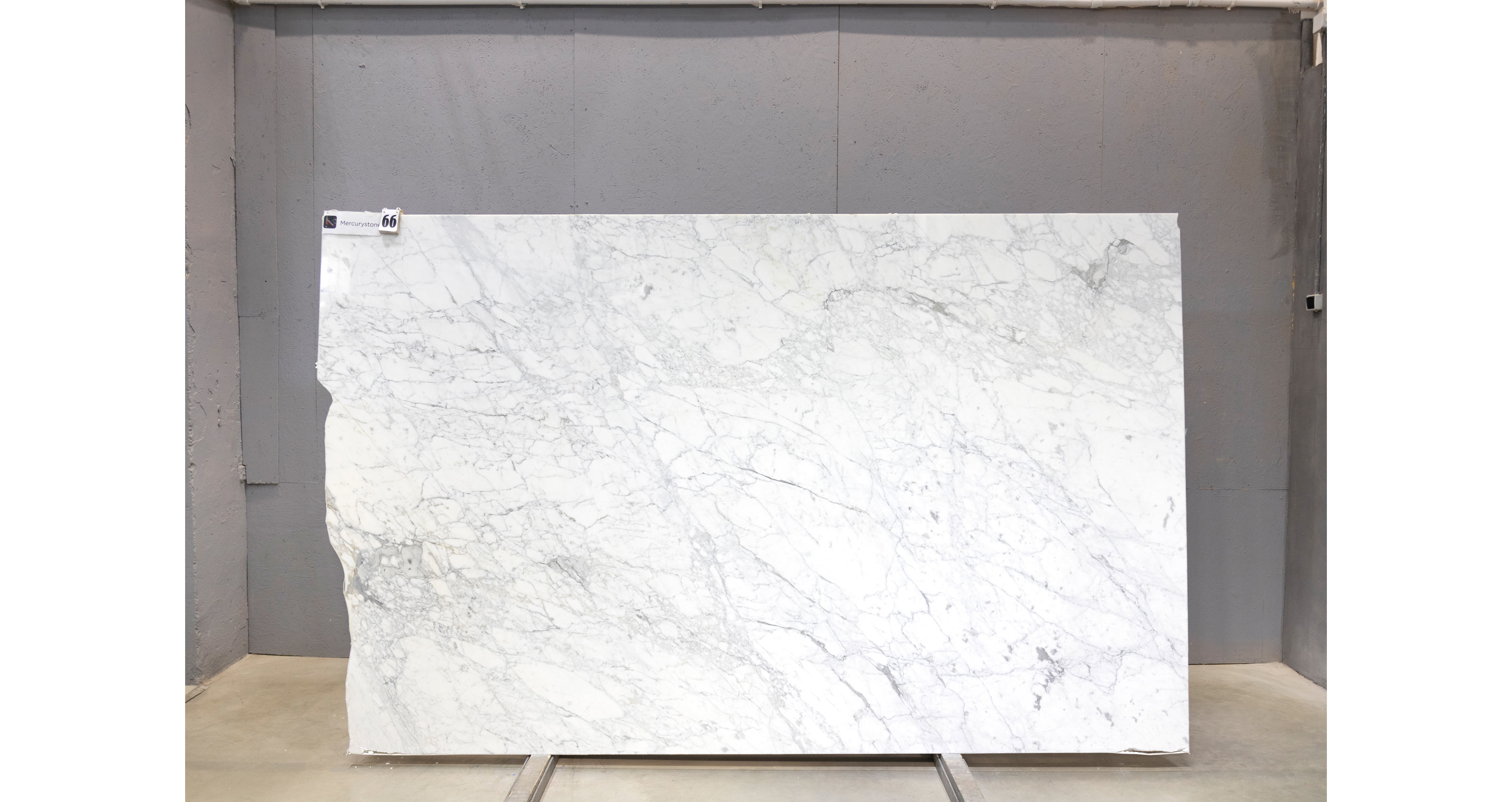 Мрамор Калакатта Миеле / Calacatta Miele — слэб 20 мм, полированный · 3050 × 1930 мм · партия Б · № 066