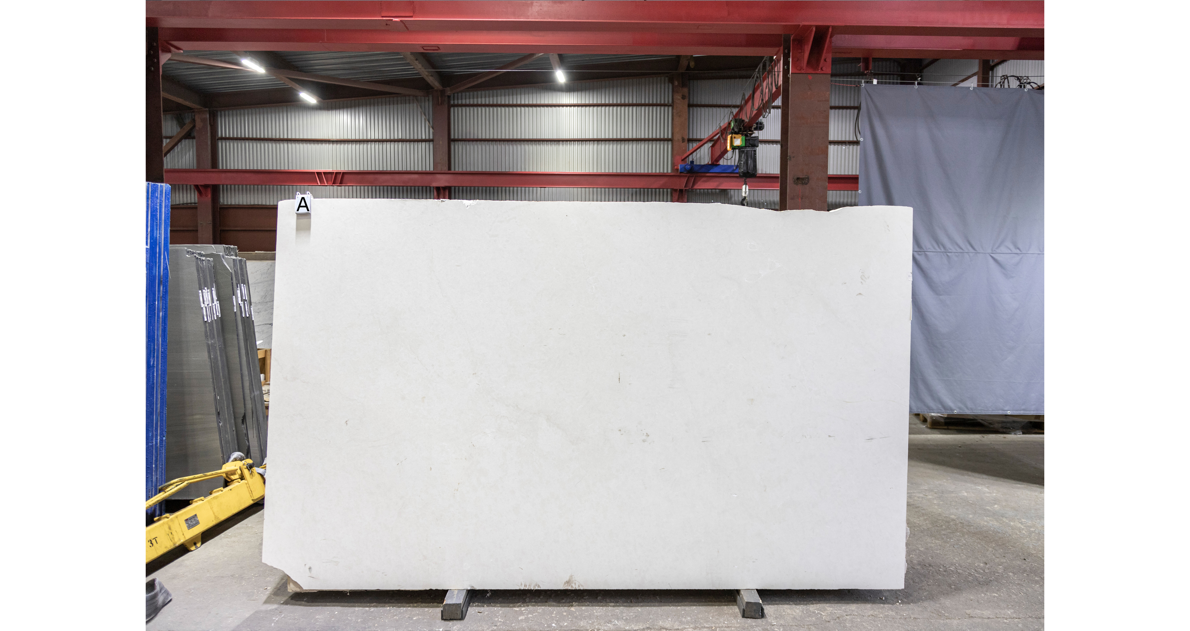 Известняк Кремо Деликато / Limestone Cremo Delicato — слэб 20 мм, шлифованный · 2800 × 1750 мм · партия А · № 019