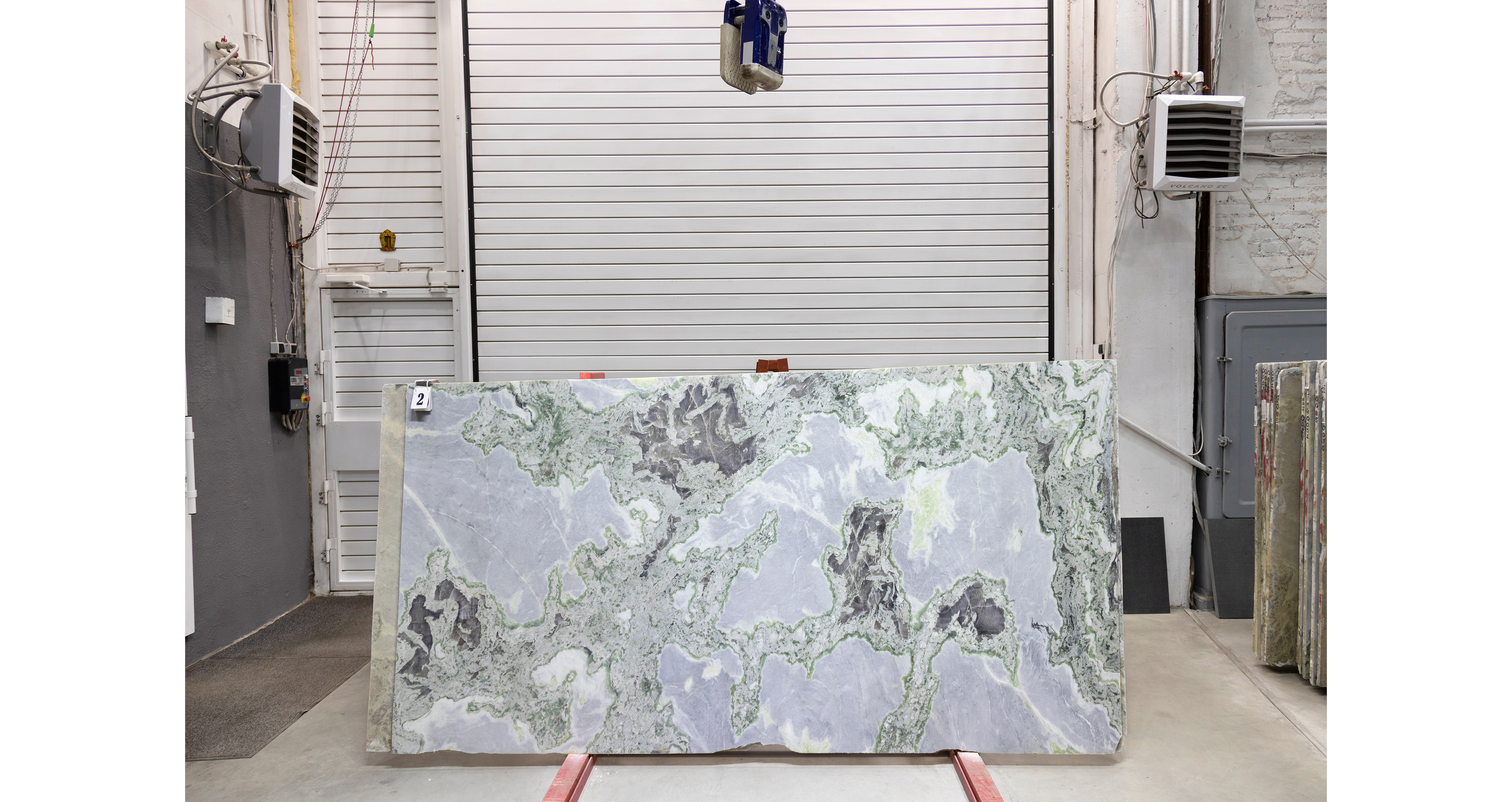 Оникс Гималай Грин / Onyx Himalayan Green — слэб 20 мм, полированный · 2830 × 1510 мм · партия О · № 002