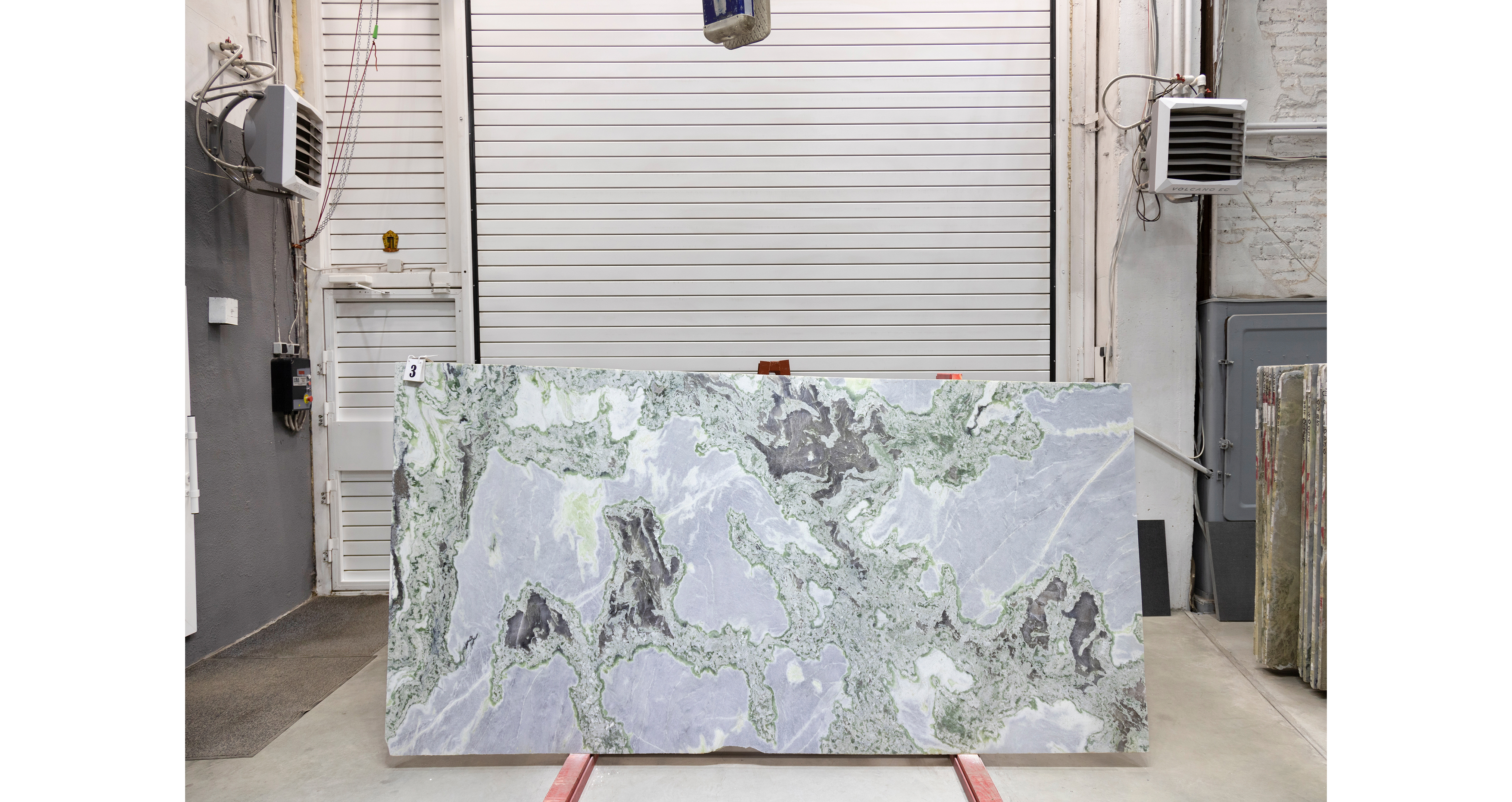 Оникс Гималай Грин / Onyx Himalayan Green — слэб 20 мм, полированный · 2940 × 1520 мм · партия О · № 003