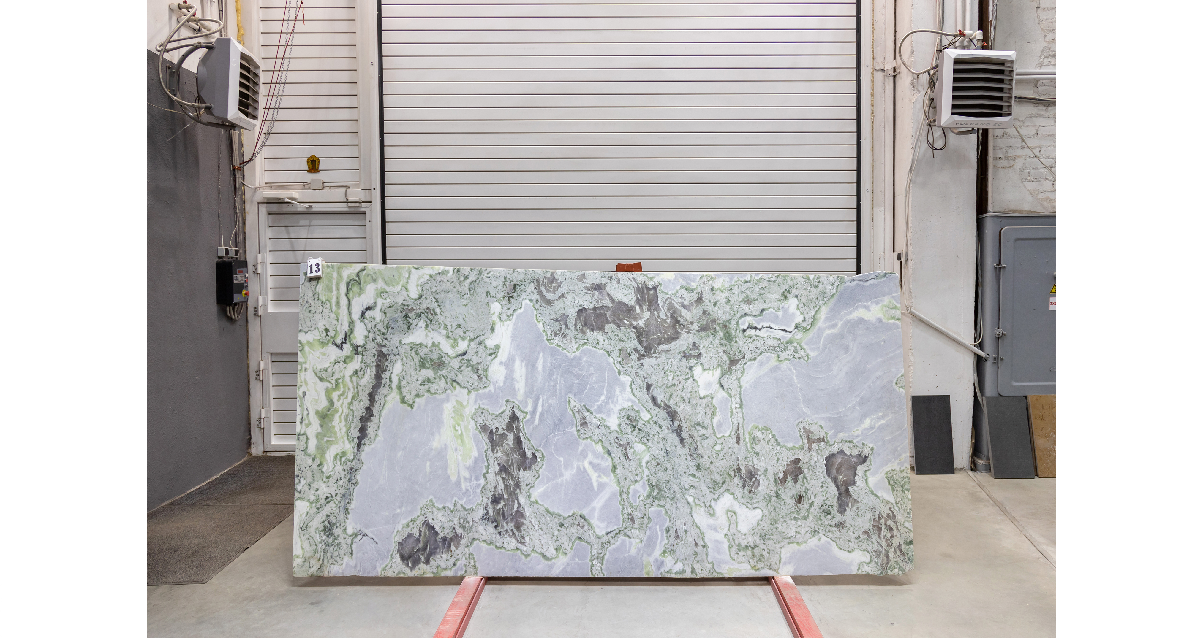 Оникс Гималай Грин / Onyx Himalayan Green — слэб 20 мм, полированный · 3000 × 1460 мм · партия О · № 013