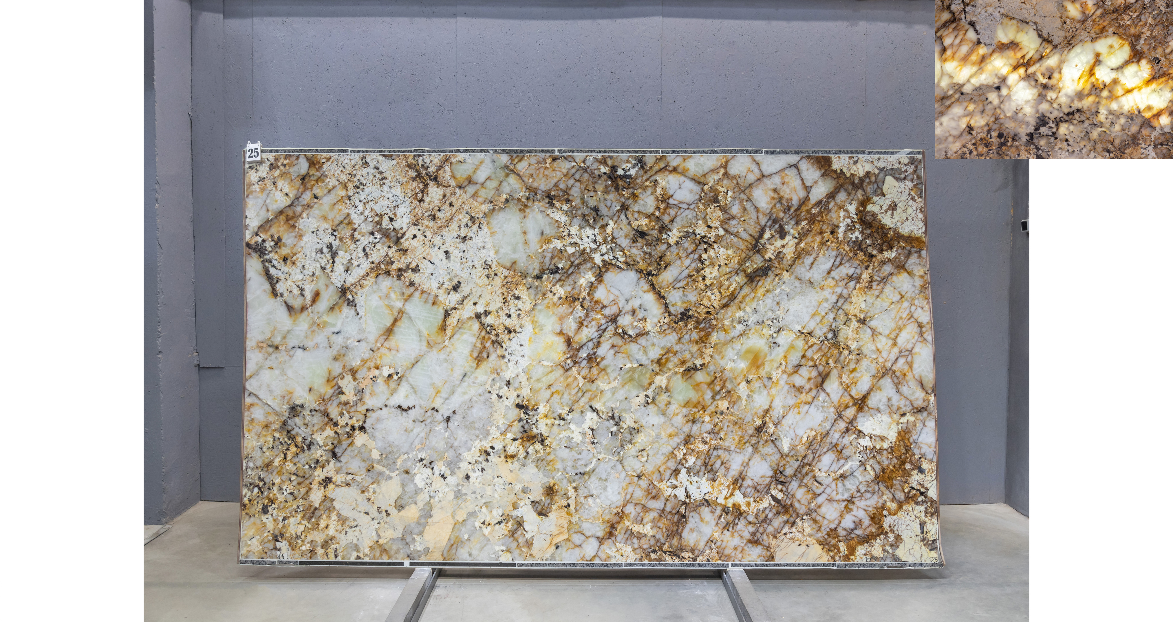Кварцит Патагония Кристал Голд / Patagonia Crystal Gold — слэб 20 мм, полированный · 3250 × 1920 мм · партия Д* · № 025