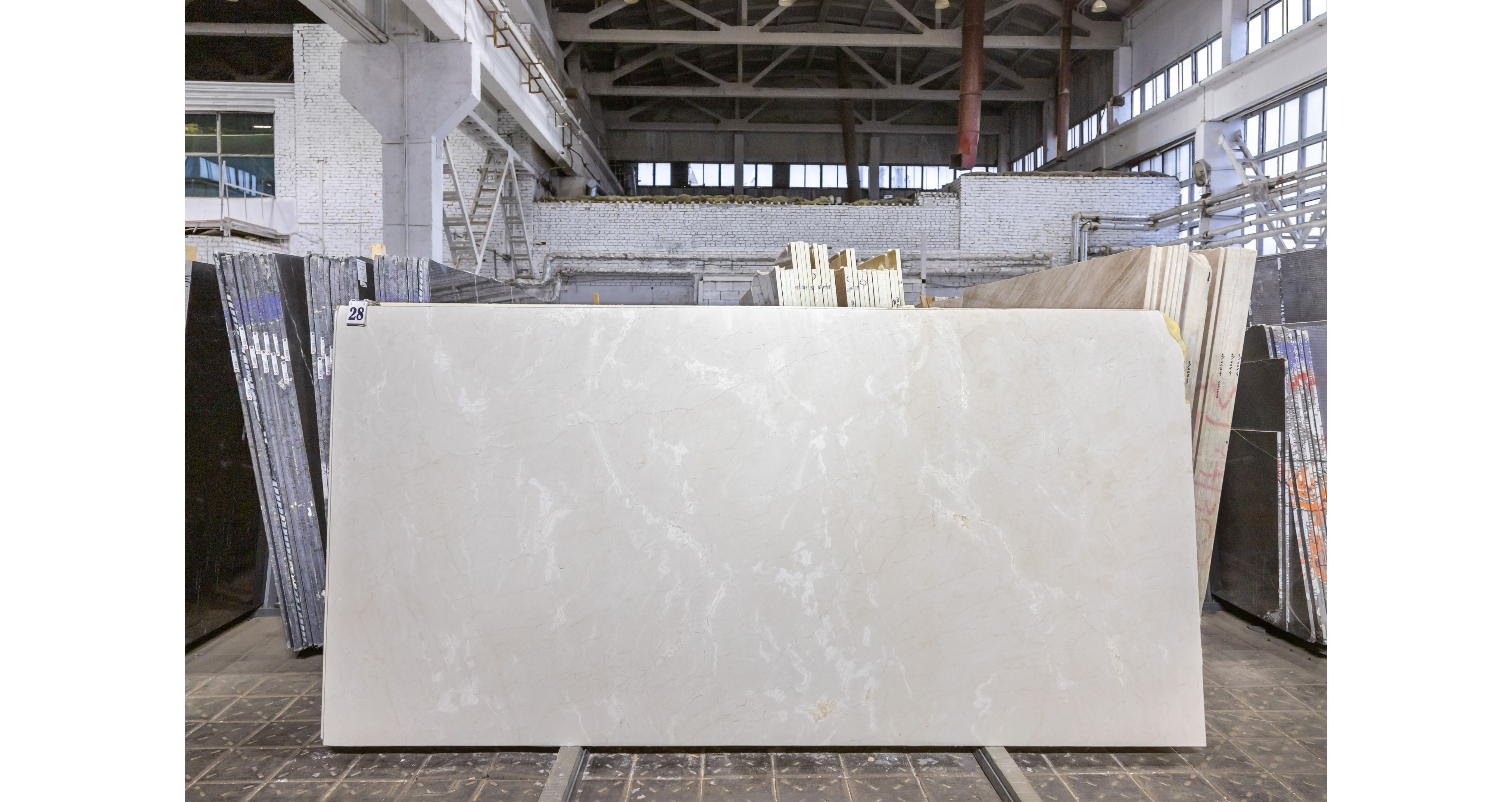 Мрамор Крема Марфил Премиум / Crema Marfil Premium — слэб 30 мм, полированный · 3140 × 1550 мм · партия ДБ* · № 028