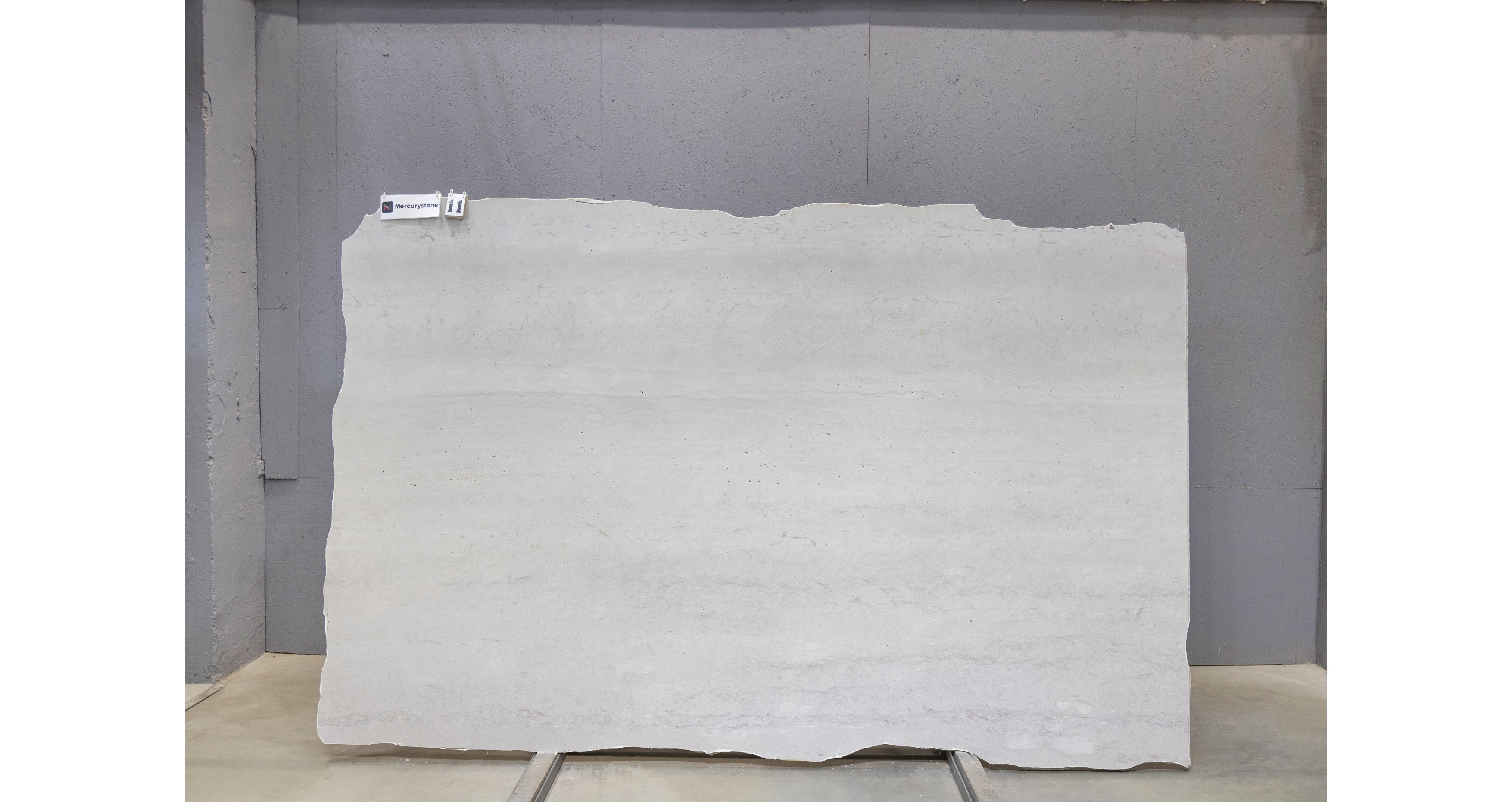 Травертин Перламутр Грей / Travertine Perlamutr Grey — слэб 18 мм, шлифованный · 3100 × 1890 мм · партия Е* · № 011