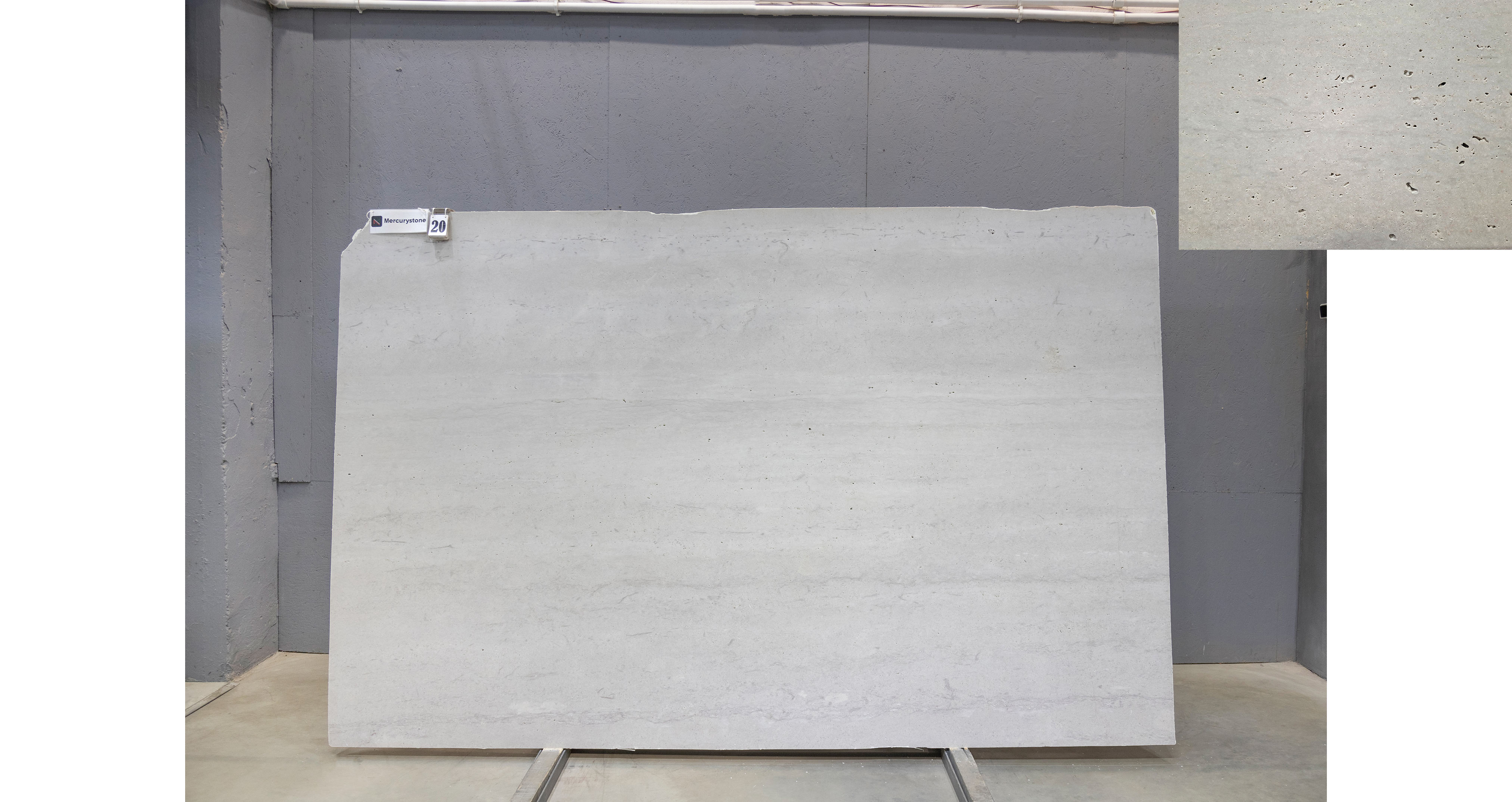 Травертин Перламутр Грей / Travertine Perlamutr Grey — слэб 18 мм, шлифованный · 3100 × 1980 мм · партия Е* · № 020