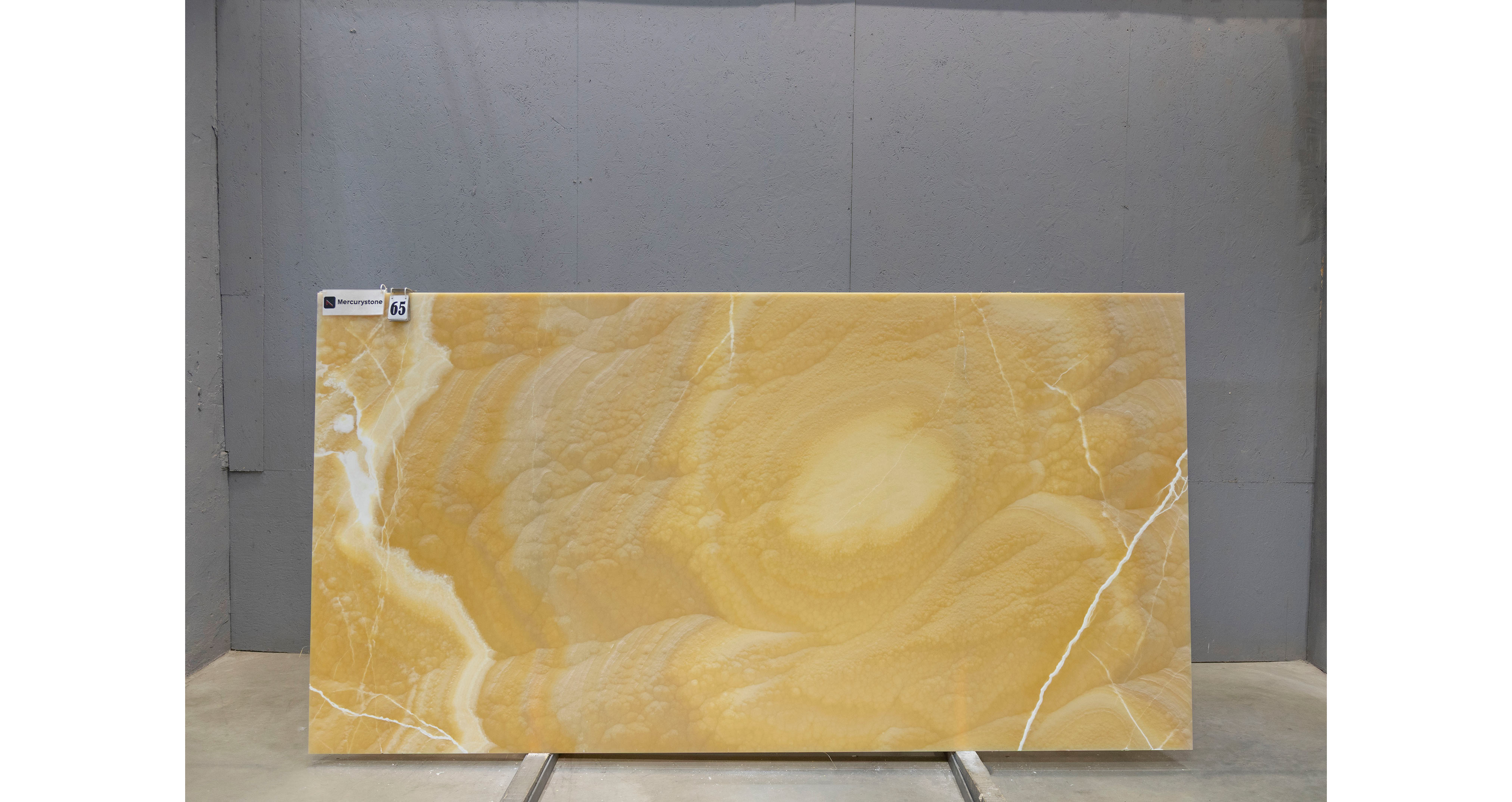 Оникс Оранж / Onyx Orange — слэб 16 мм, полированный · 3080 × 1600 мм · партия М* · № 065
