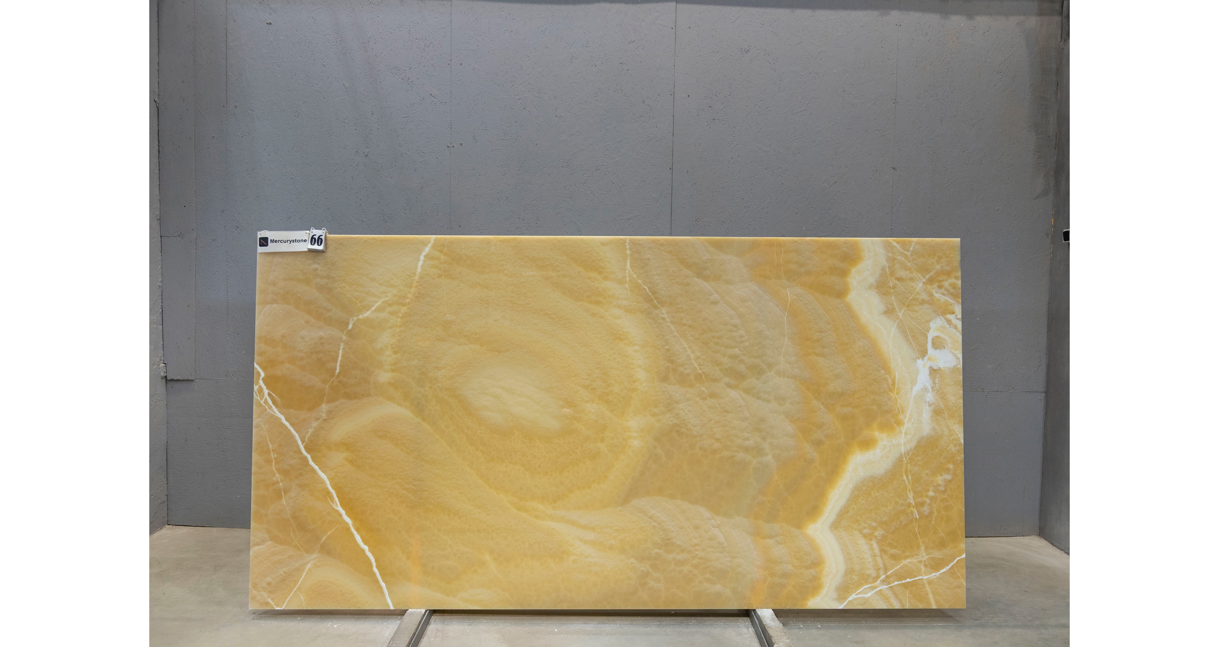 Оникс Оранж / Onyx Orange — слэб 16 мм, полированный · 3080 × 1600 мм · партия М* · № 066