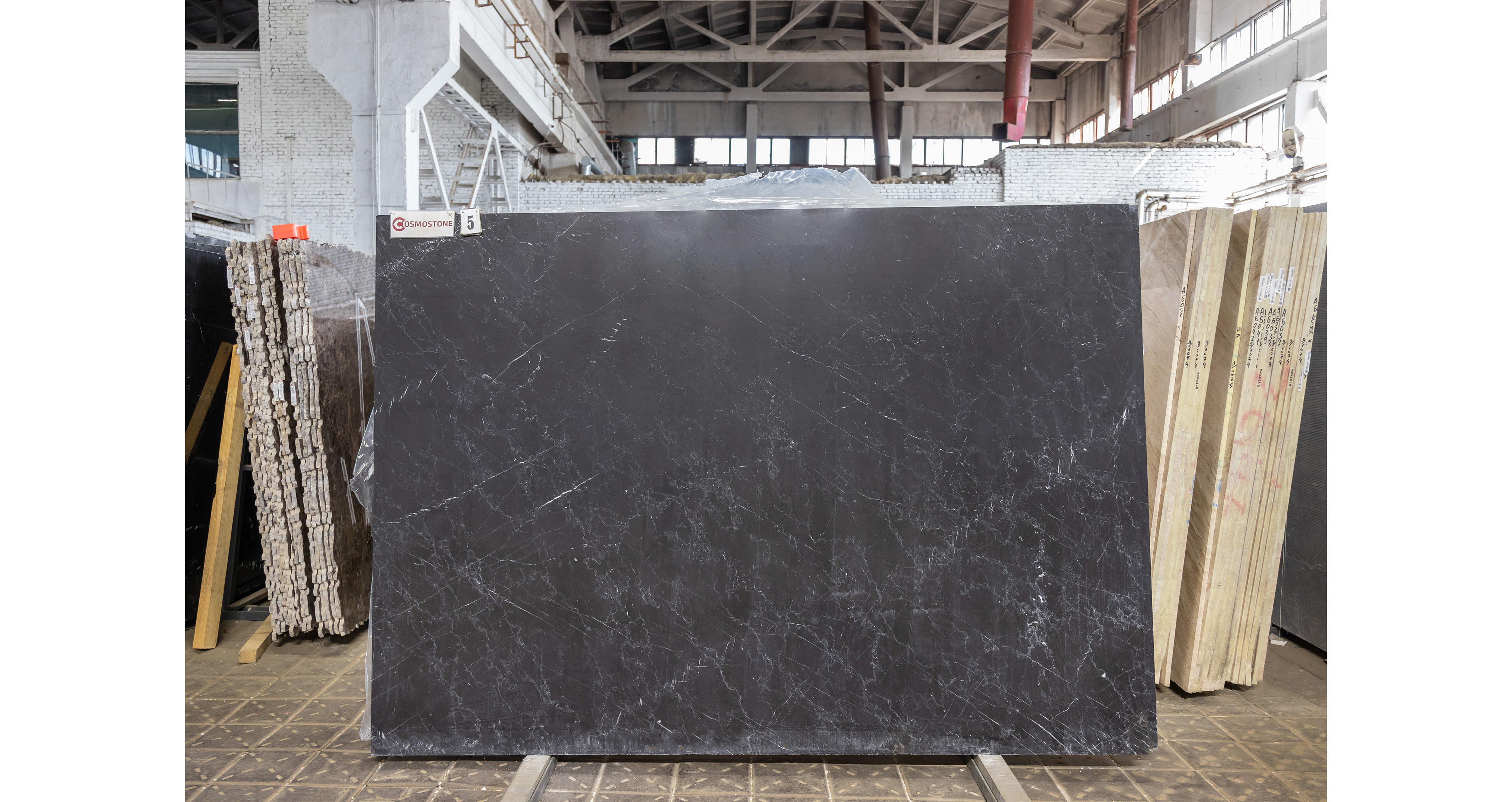 Мрамор Неро Маркина / Nero Marquina — слэб 20 мм, полированный · 2580 × 1830 мм · партия ДГ · № 005