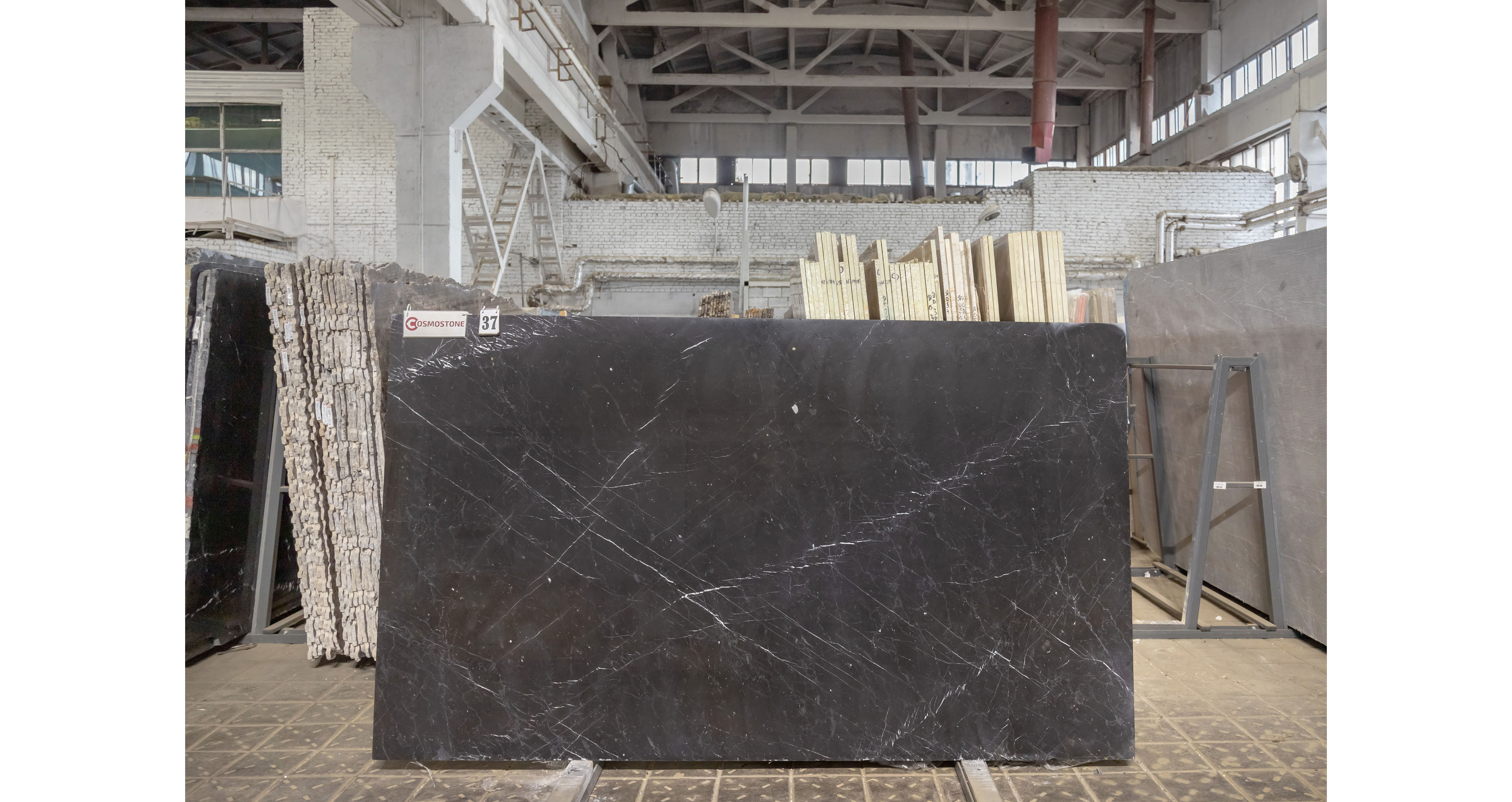 Мрамор Неро Маркина / Nero Marquina — слэб 20 мм, полированный · 2630 × 1530 мм · партия ДГ · № 037