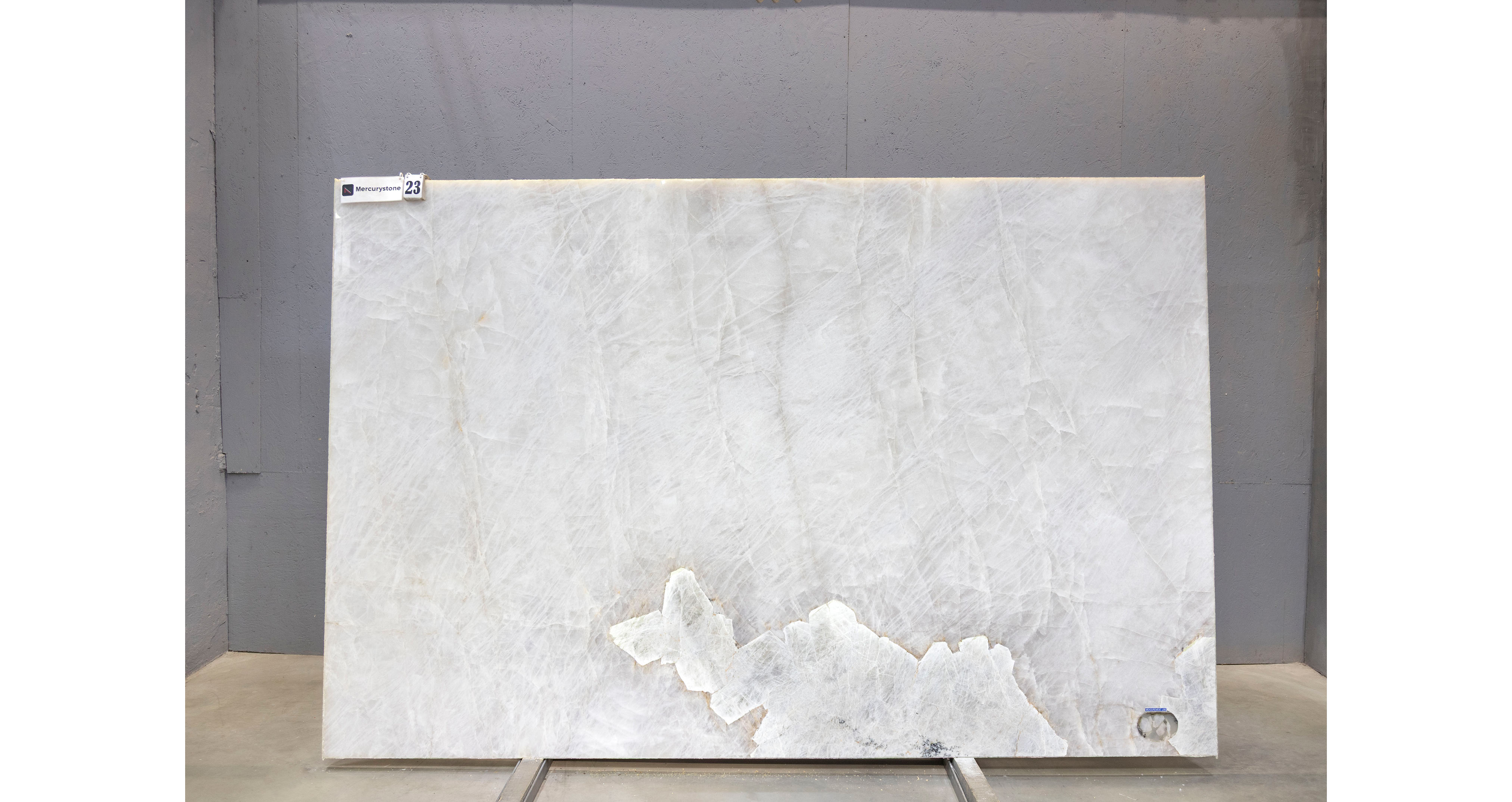 Кварцит Патагония Кристал Вайт / Patagonia Crystal White — слэб 20 мм, полированный · 3000 × 1780 мм · партия А* · № 023