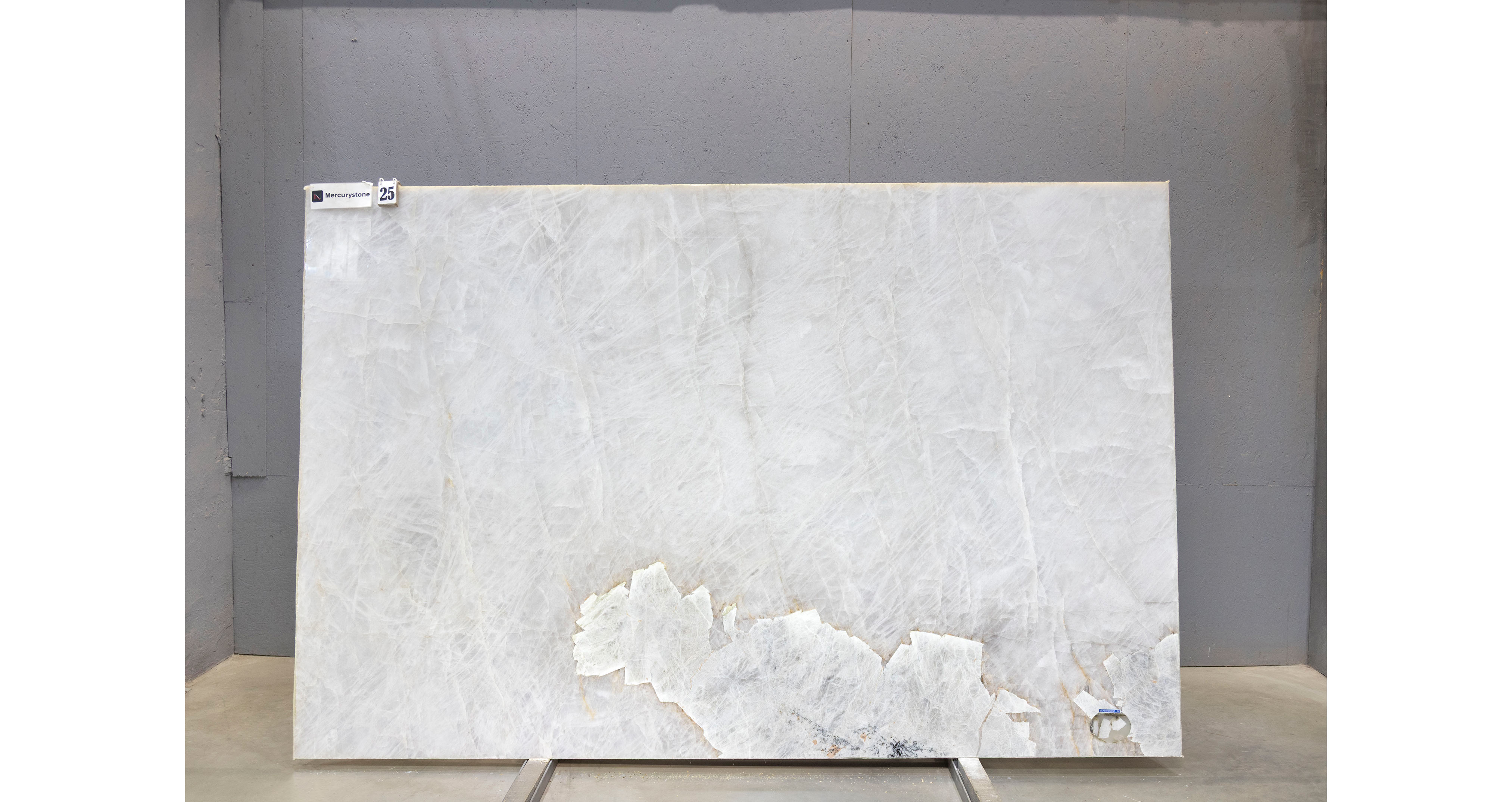 Кварцит Патагония Кристал Вайт / Patagonia Crystal White — слэб 20 мм, полированный · 3000 × 1780 мм · партия А* · № 025