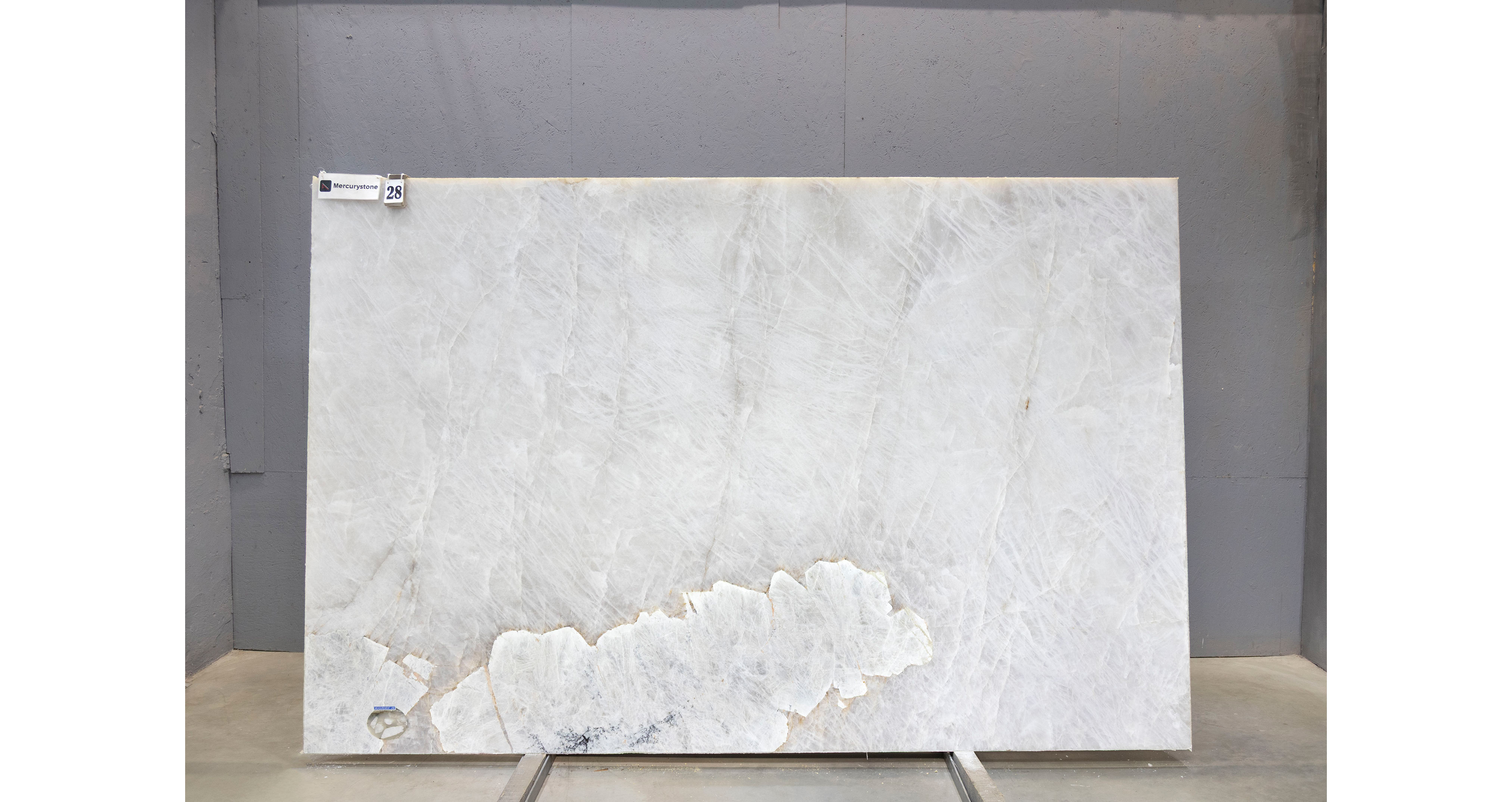 Кварцит Патагония Кристал Вайт / Patagonia Crystal White — слэб 20 мм, полированный · 3000 × 1780 мм · партия А* · № 028