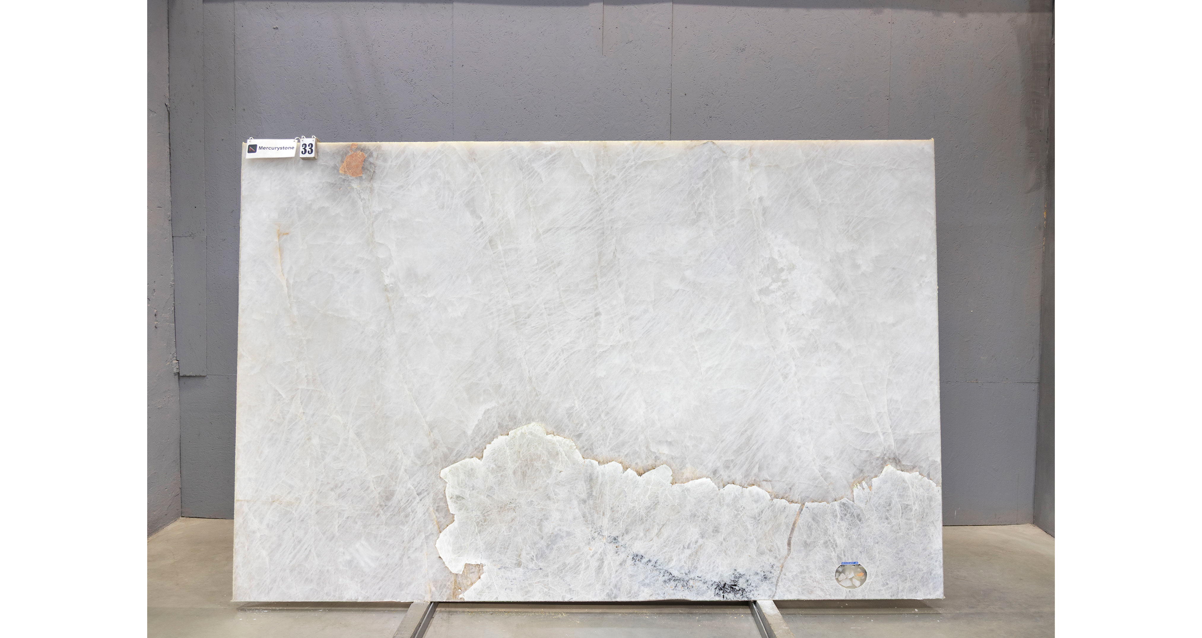 Кварцит Патагония Кристал Вайт / Patagonia Crystal White — слэб 20 мм, полированный · 3000 × 1780 мм · партия А* · № 033