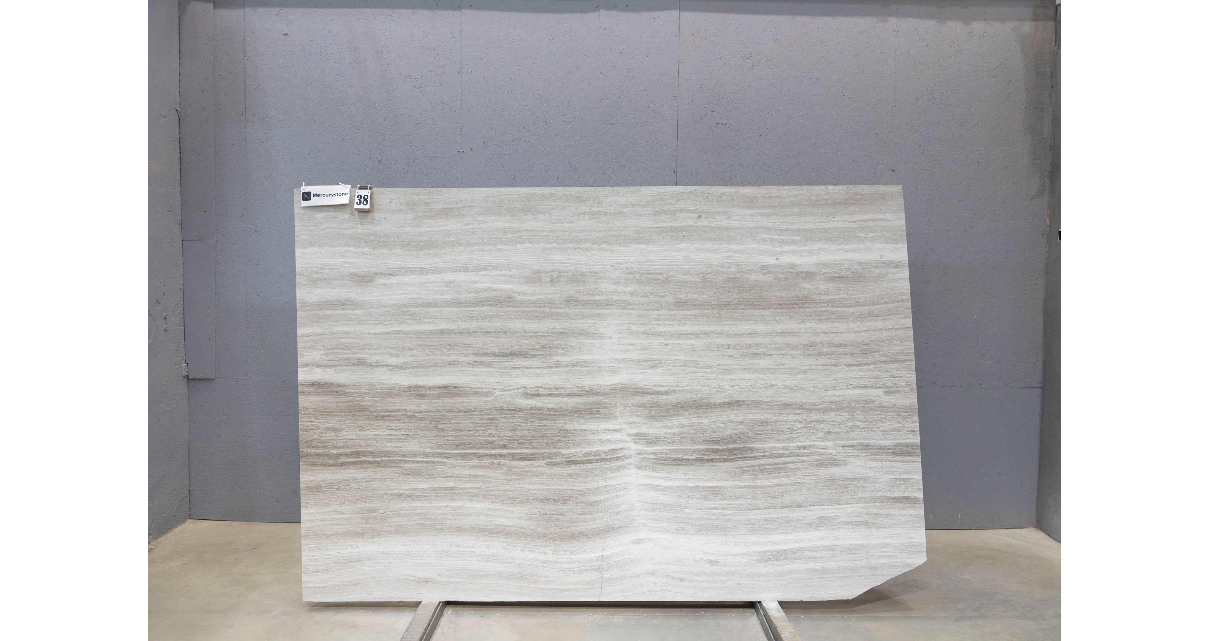 Мрамор Вайт Вуден / White Wooden — слэб 18 мм, полированный · 2670 × 1800 мм · партия Л* · № 038