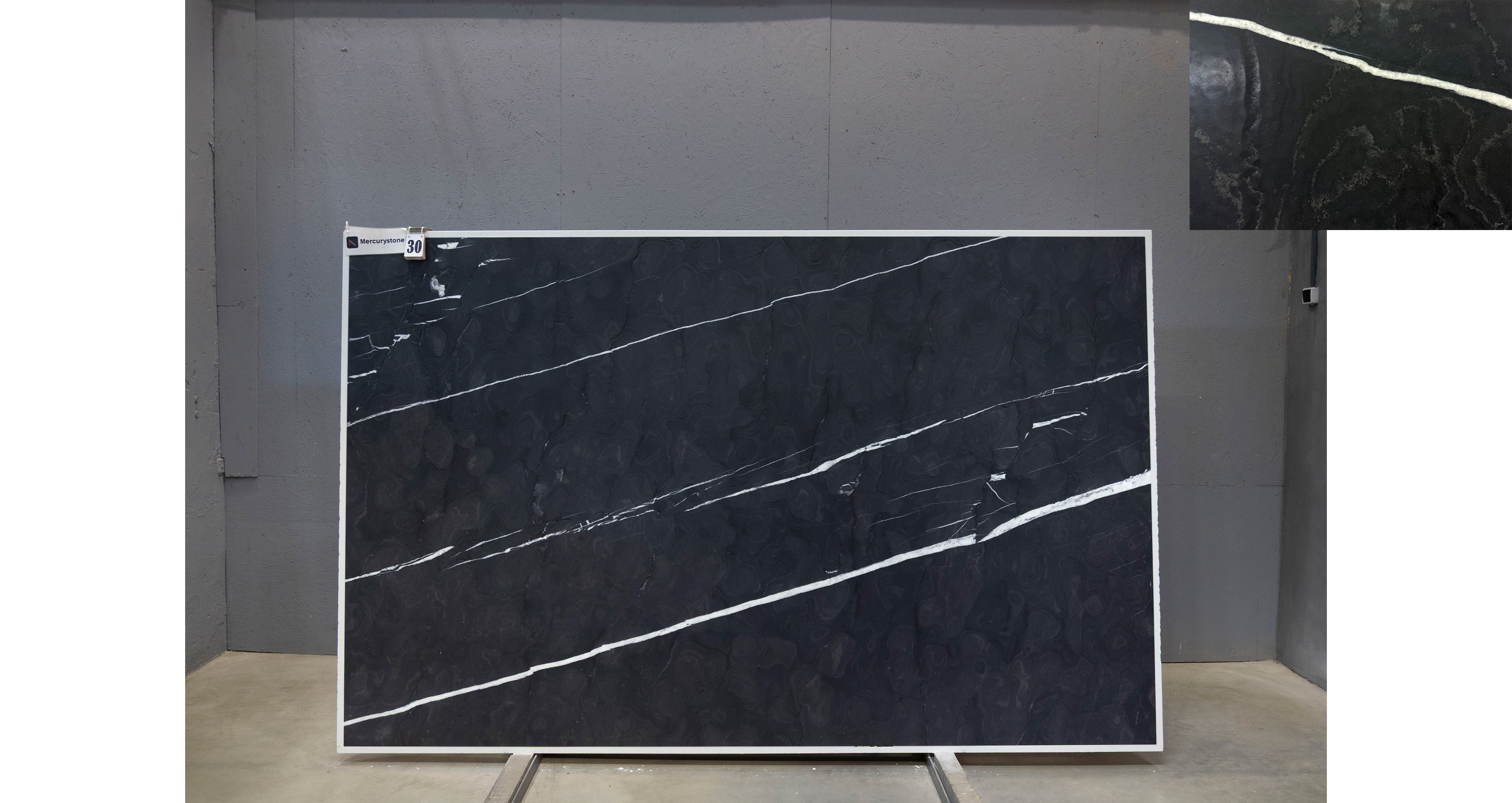 Кварцит Элегант Блэк / Elegant Black — слэб 20 мм, кожа · 2900 × 1820 мм · партия А* · № 030