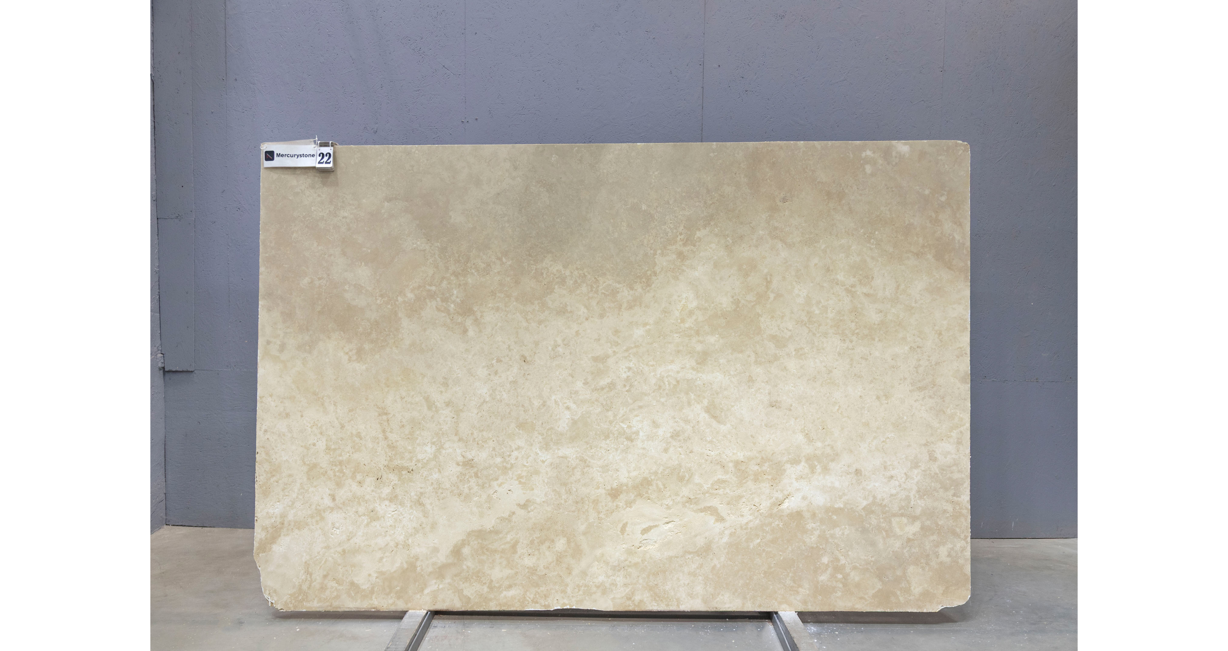 Травертин Классико Лайт СC / Travertine Classico Light СC — слэб 18 мм, шлифованный · 2900 × 1850 мм · партия У* · № 022
