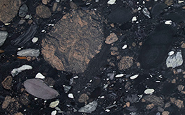 Гранит Блэк Мариначе / Black Marinache от компании Cosmostone | Широки выбор слэбов камня по выгодным ценам в Москве